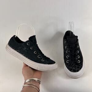 Converse all star chuck Taylor shoes women’s size 6 black white metallic cheetah